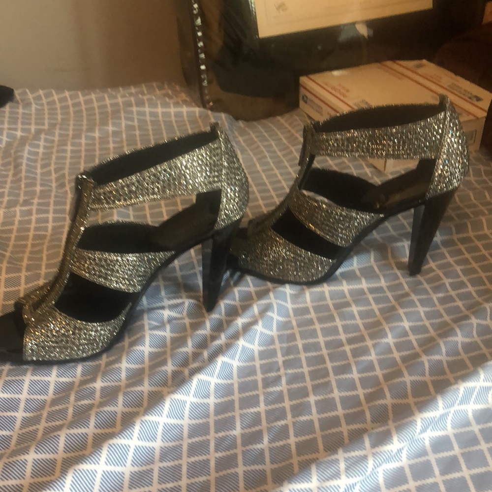 Michael kors shoes us8 - Picture 2 of 4